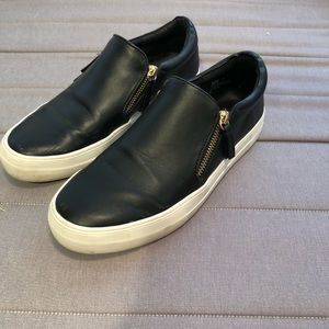Steve Madden slip-ons